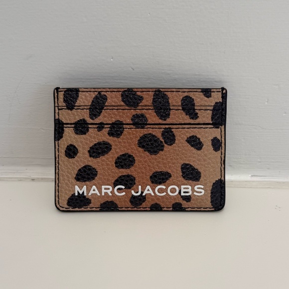 Marc Jacobs Accessories - NWT Marc Jacobs Cheetah Card Holder